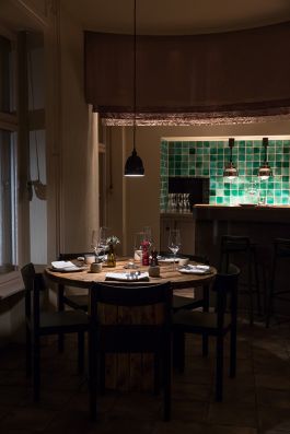 rlon – studio for physical storytelling